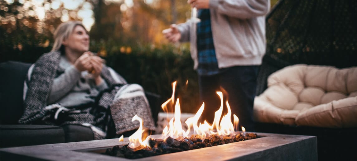 Outdoor fire pit propane